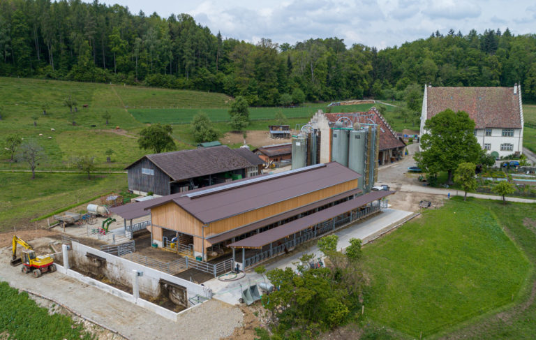 Mutterkuhstall Neuhausen